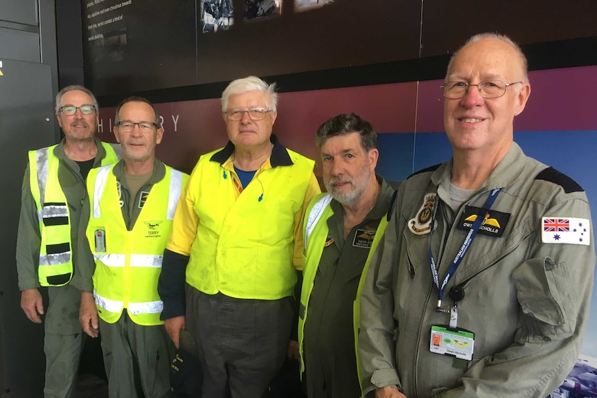 Grumman tracker pilots who flew the restored aircraft