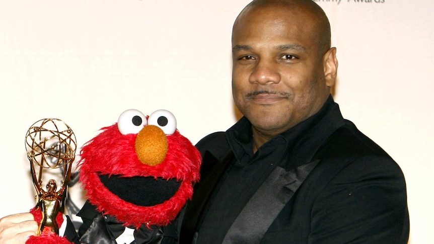 Kevin Clash and Elmo at the 2007 Emmy Awards.
