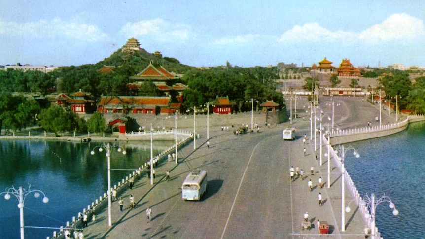 The blue sky over the quiet streets of 1973 Peking.