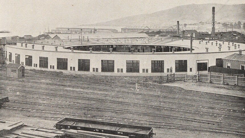 Tracks of the the Hobart railyards in 1915 with the train turntable workshop