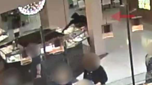 A thief steals jewellery from a store in Tuggeranong.