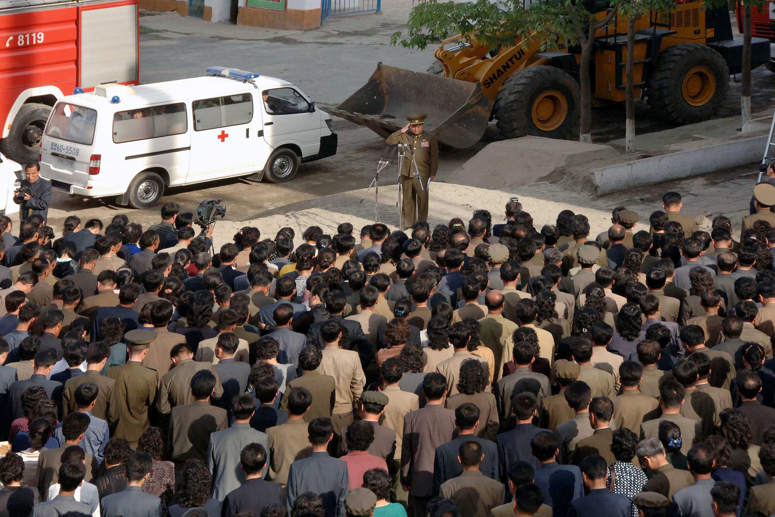 North Korea apartment building collapses, hundreds feared dead - ABC News