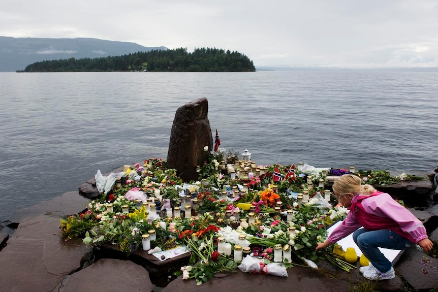 Memorial on the shores of Lake Tyrifjorden