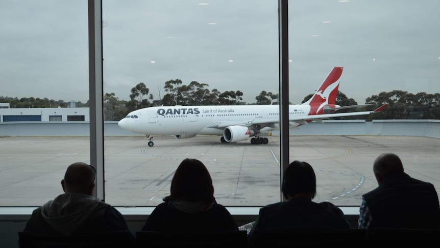 L’ACCC enquête sur l’allégation que la politique de crédit de vol de Qantas est « injuste et irréalisable »