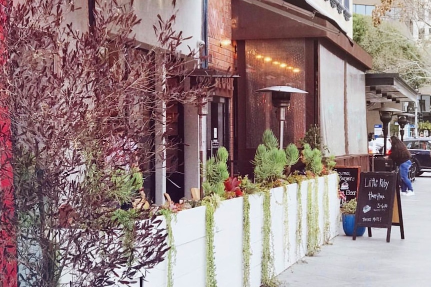 A bohemian cafe front