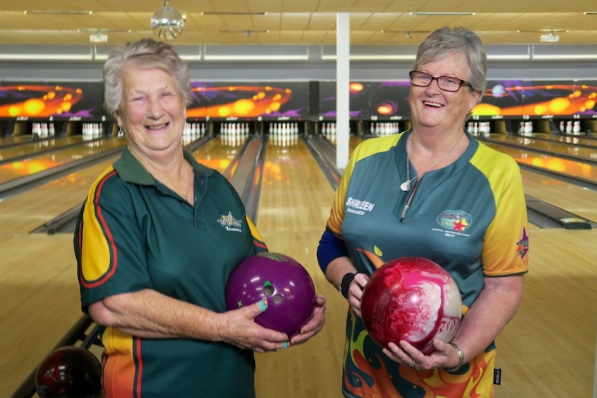 Hobart's June Cashion and Shirleen Tubb at the Devonport bowling alley.