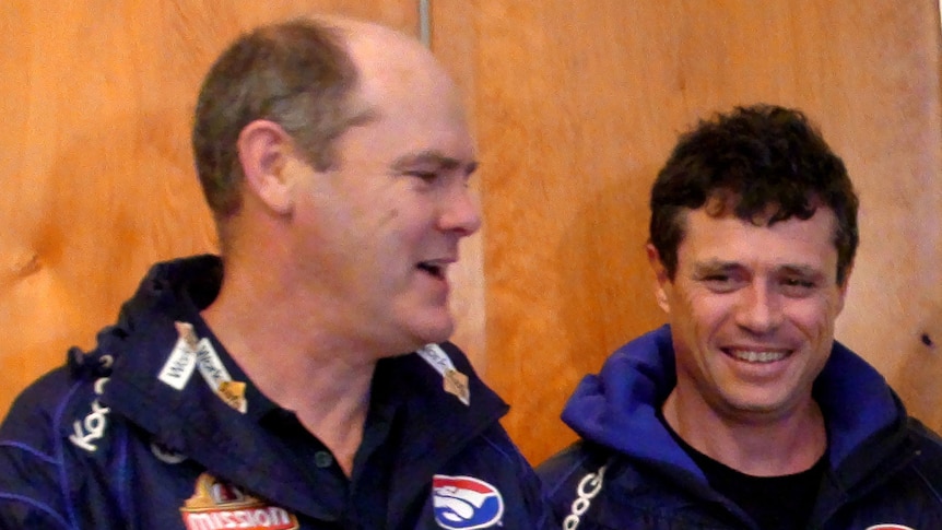 Former Bulldogs caretaker Paul Williams (R) has joined Carlton as a midfield stoppage coach.