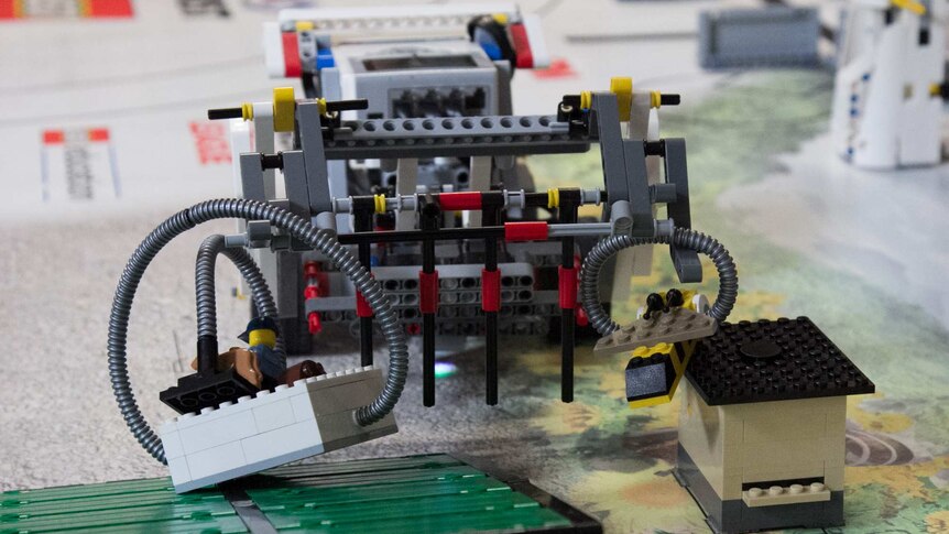 Team Apollo's Lego robot