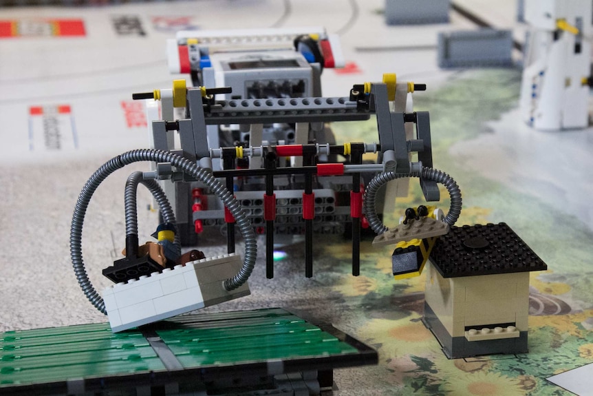 Team Apollo's Lego robot