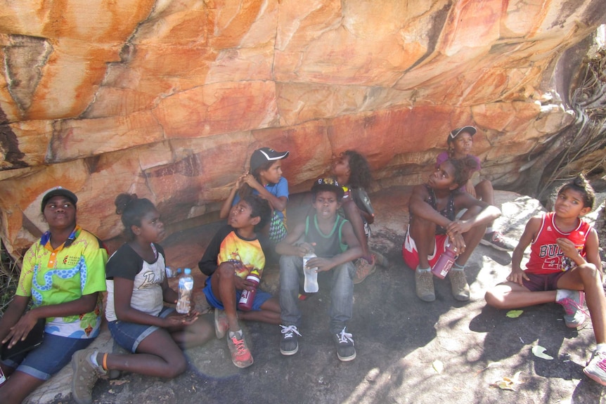 Kalumburu school children at rock art site