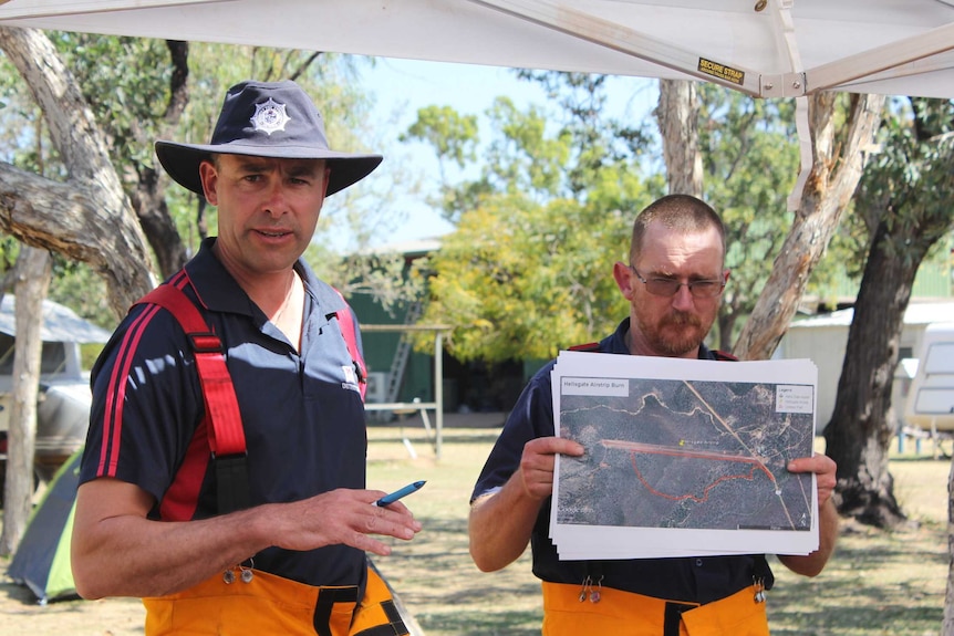 Victorian Country Fire Authority operations officer Bryan Suckling pointing to a map