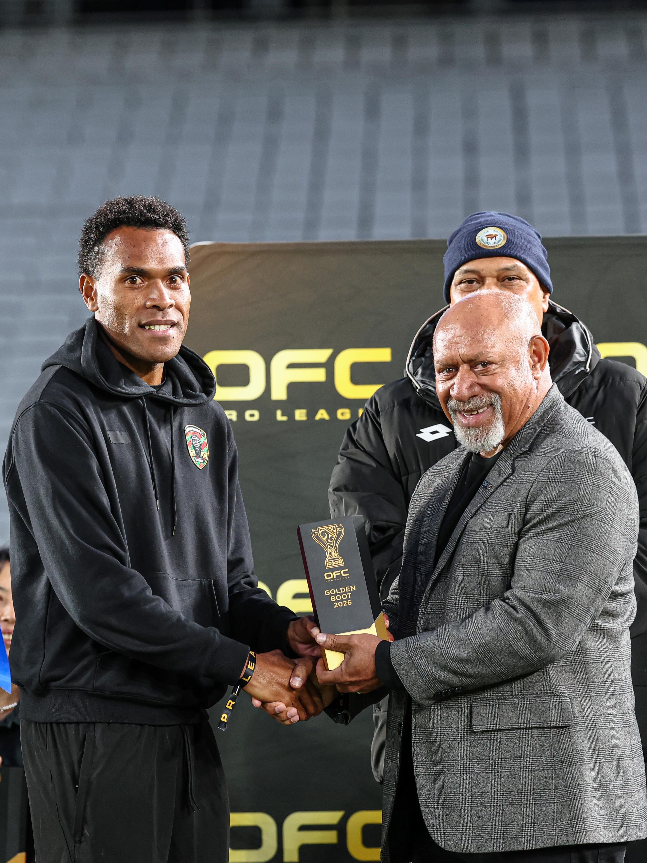 Pacific sports wrap: A big week with records, returns and breakthrough ...