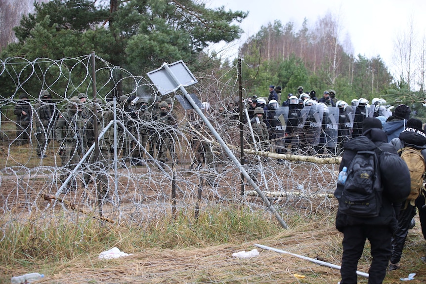 ОМОН охраняет границу между Польшей и Беларусью