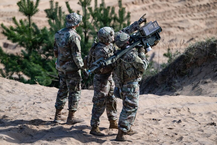 US soldiers  conduct air threat engagement tactics with man-portable air-defense systems (MANPADS) during an exercise.