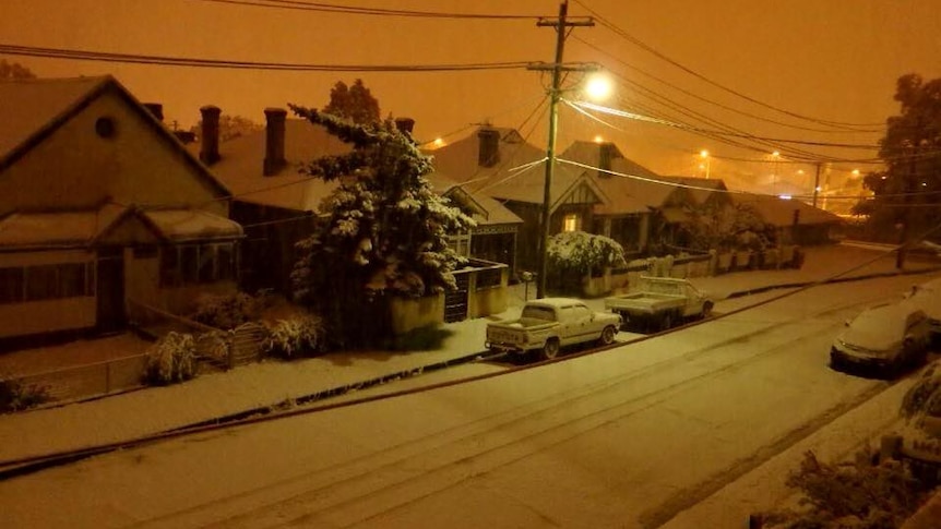 Snow in Lithgow