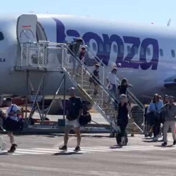 Bonza airlines take off in Mildura offering cheap flights to the Sunshine Coast and Melbourne