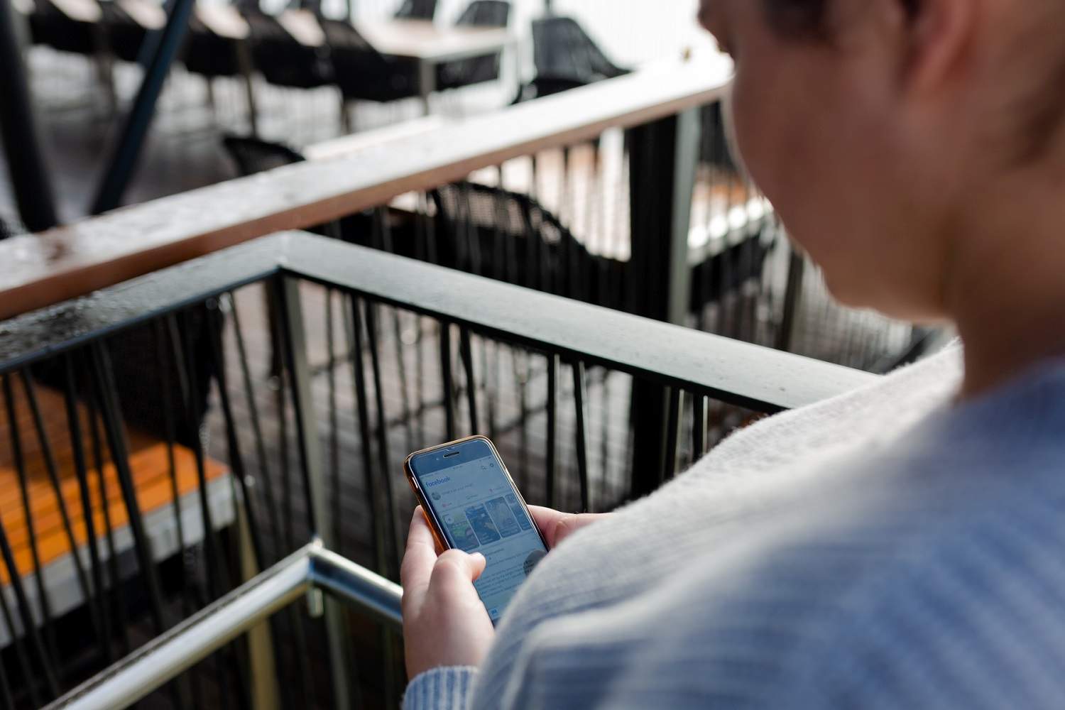 Facebook and grief in the digital age – when should we unfriend the ...