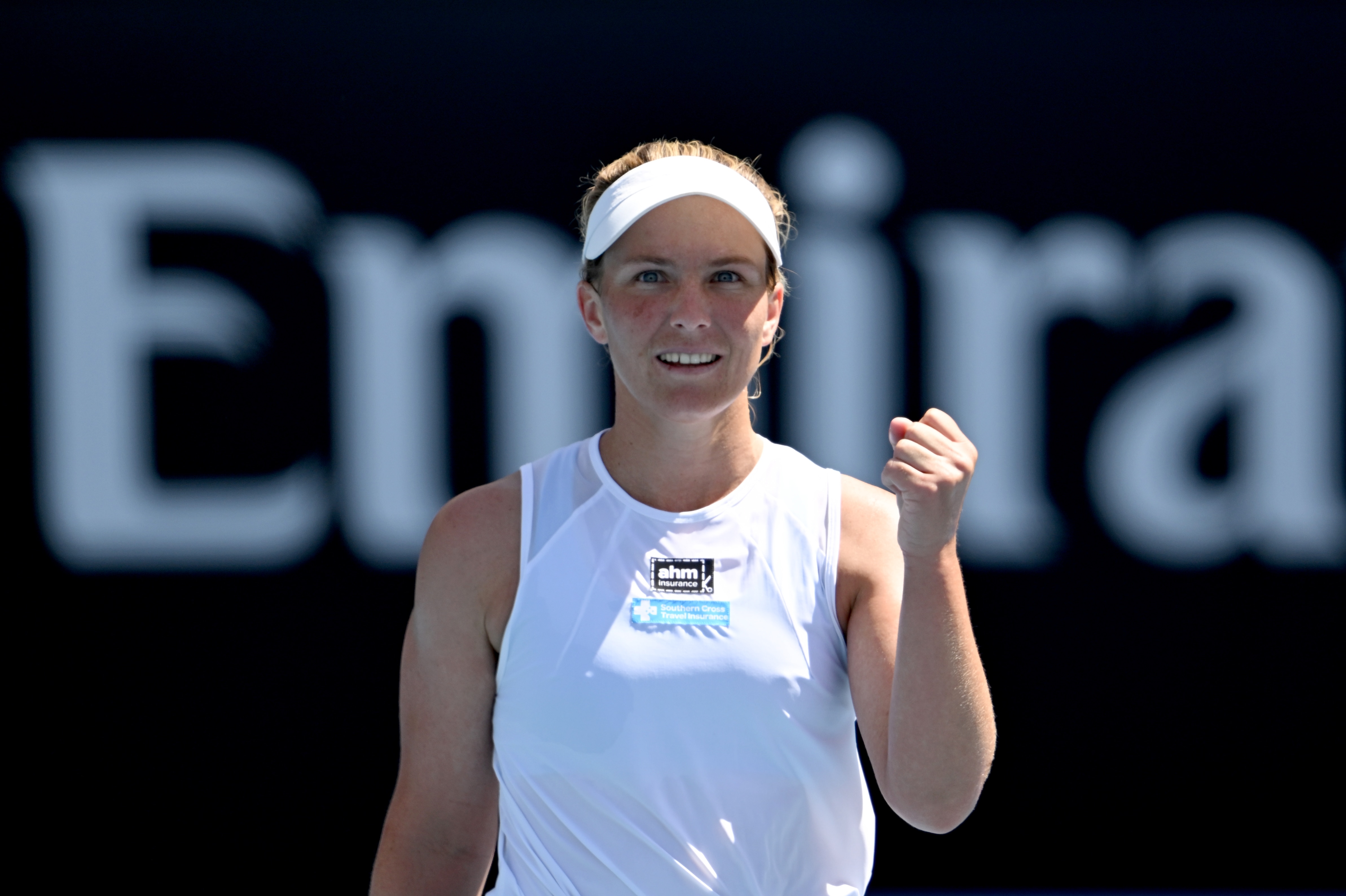 Live: Qualifier keeps Australian women's tilt alive with thrilling second-round win