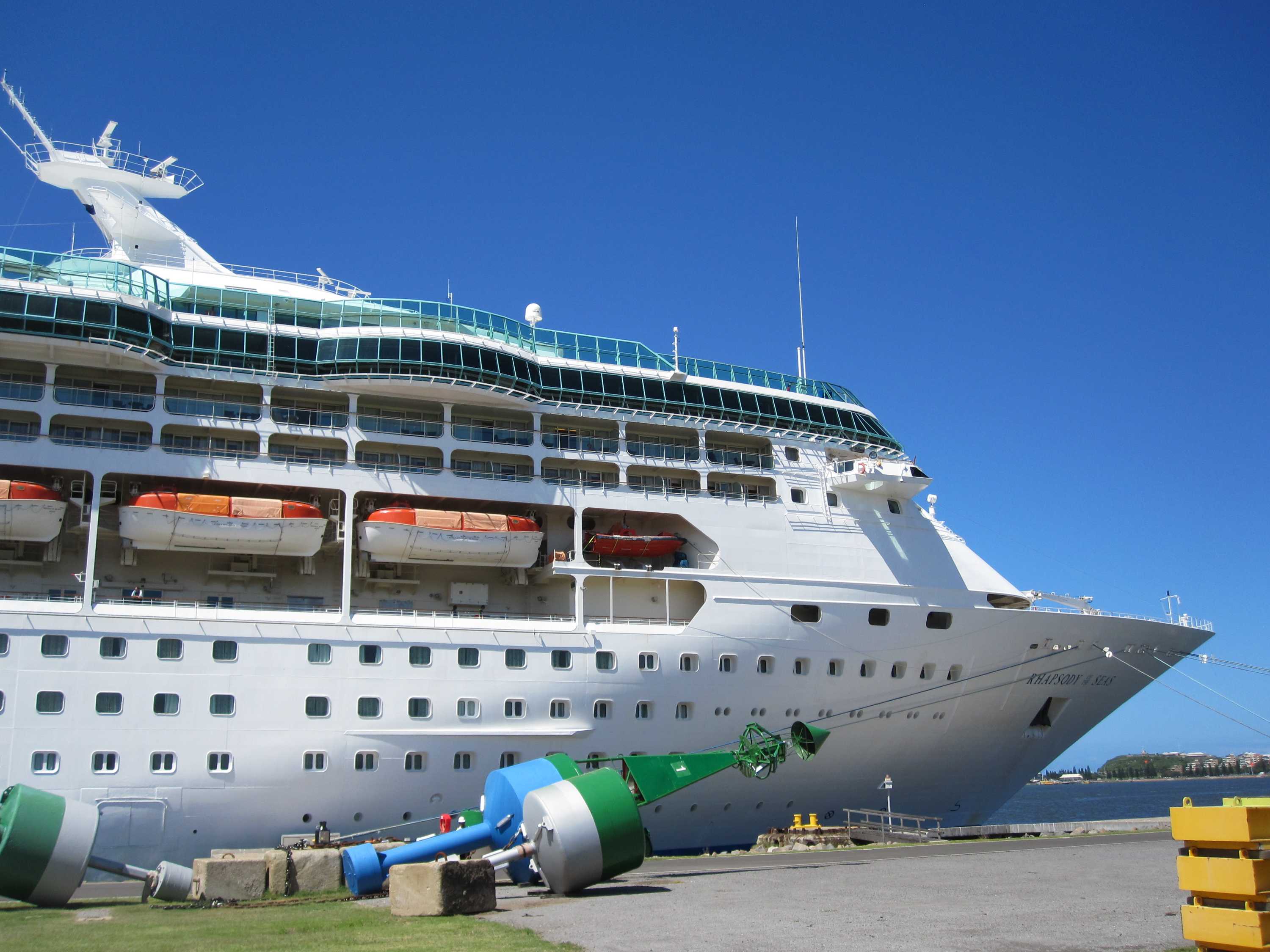 Body Recovered Amid Search For Man Who Fell From Cruise Ship Rhapsody Of The Seas Abc News