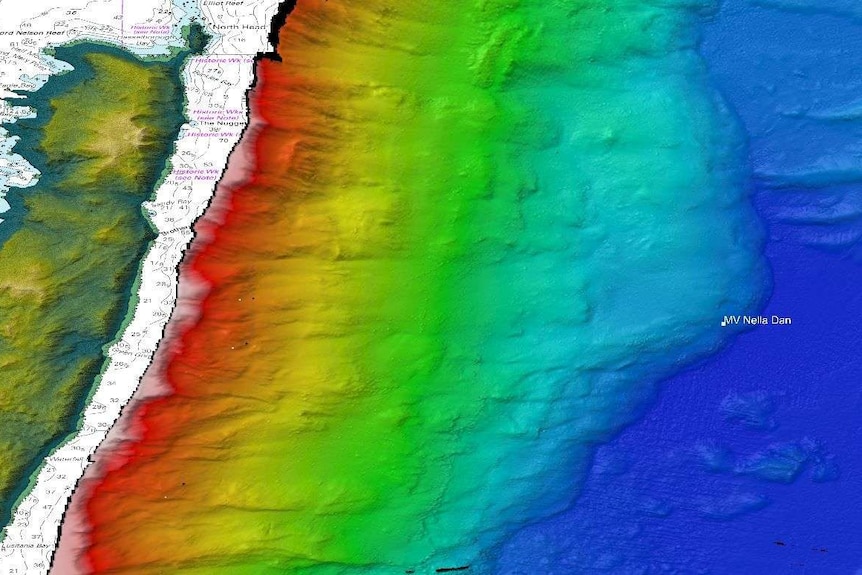 A map showing the location of Nella Dan on the sea floor off Macquarie Island.