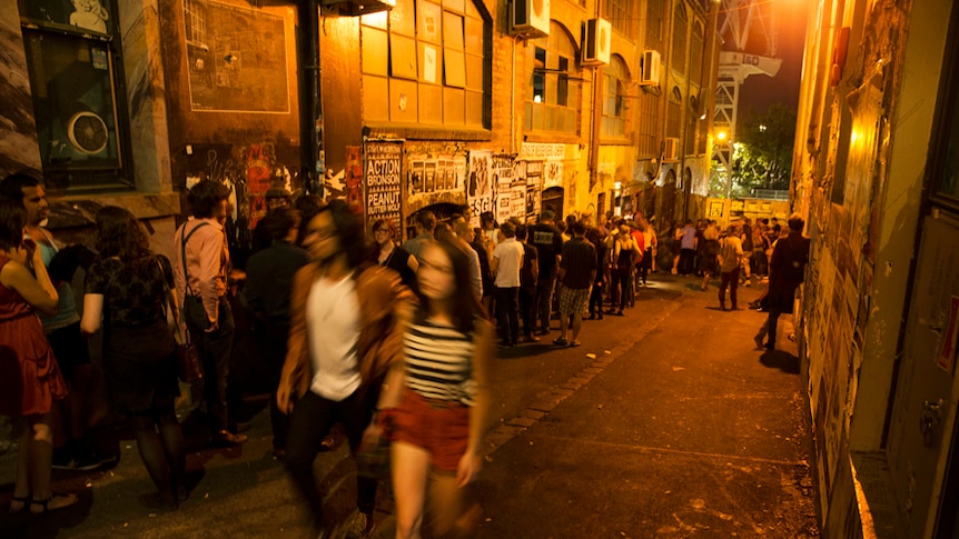 Revellers outside Melbourne's Cherry Bar in AC/DC Lane (date unkown).