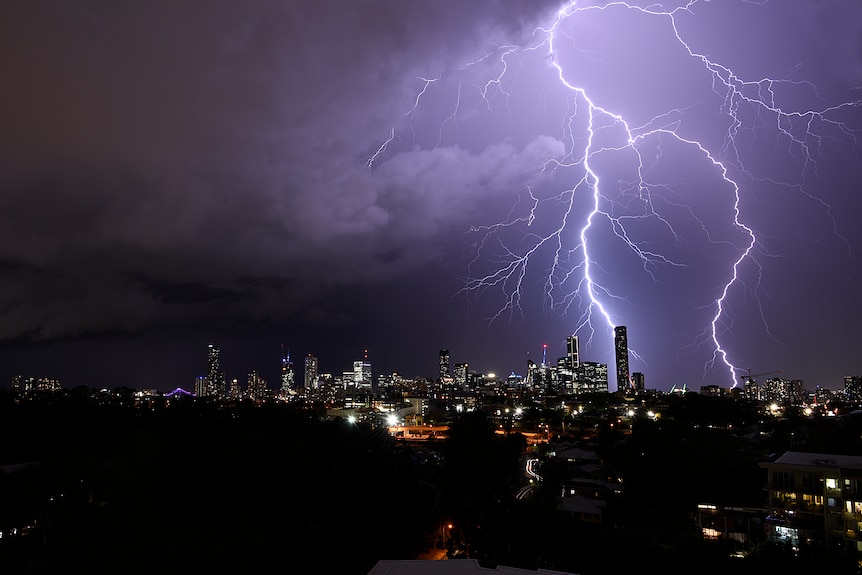 Lightning over Brisbane, taken from Kelvin Grove.
