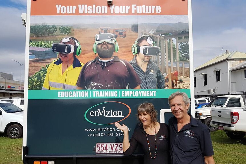 Bus 'Virtual Reality' berkeliling Australia untuk menyapa masyarakat tertinggal.