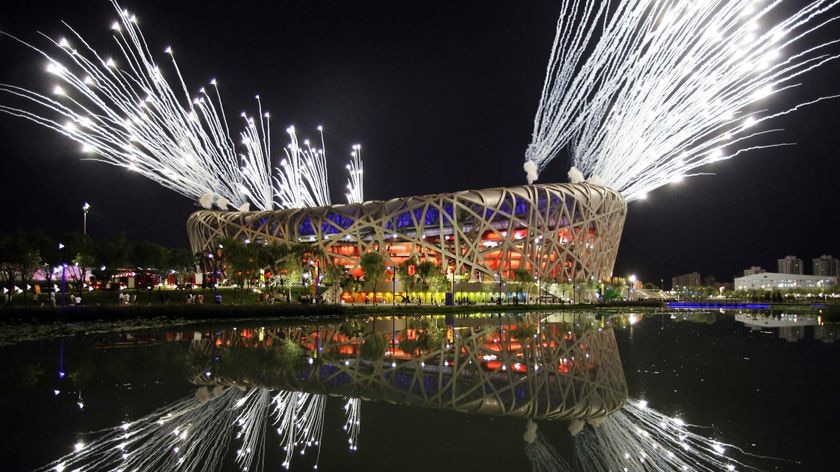 IOC praises the 'excellent' organisation of the Beijing Games despite the internet fiasco.