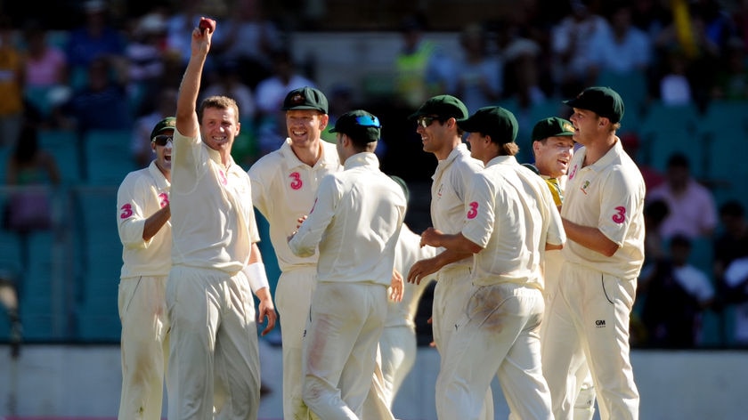 Peter Siddle takes five wickets