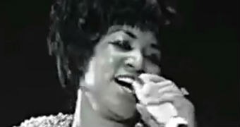 Aretha Franklin performs I Never Loved A Man.
