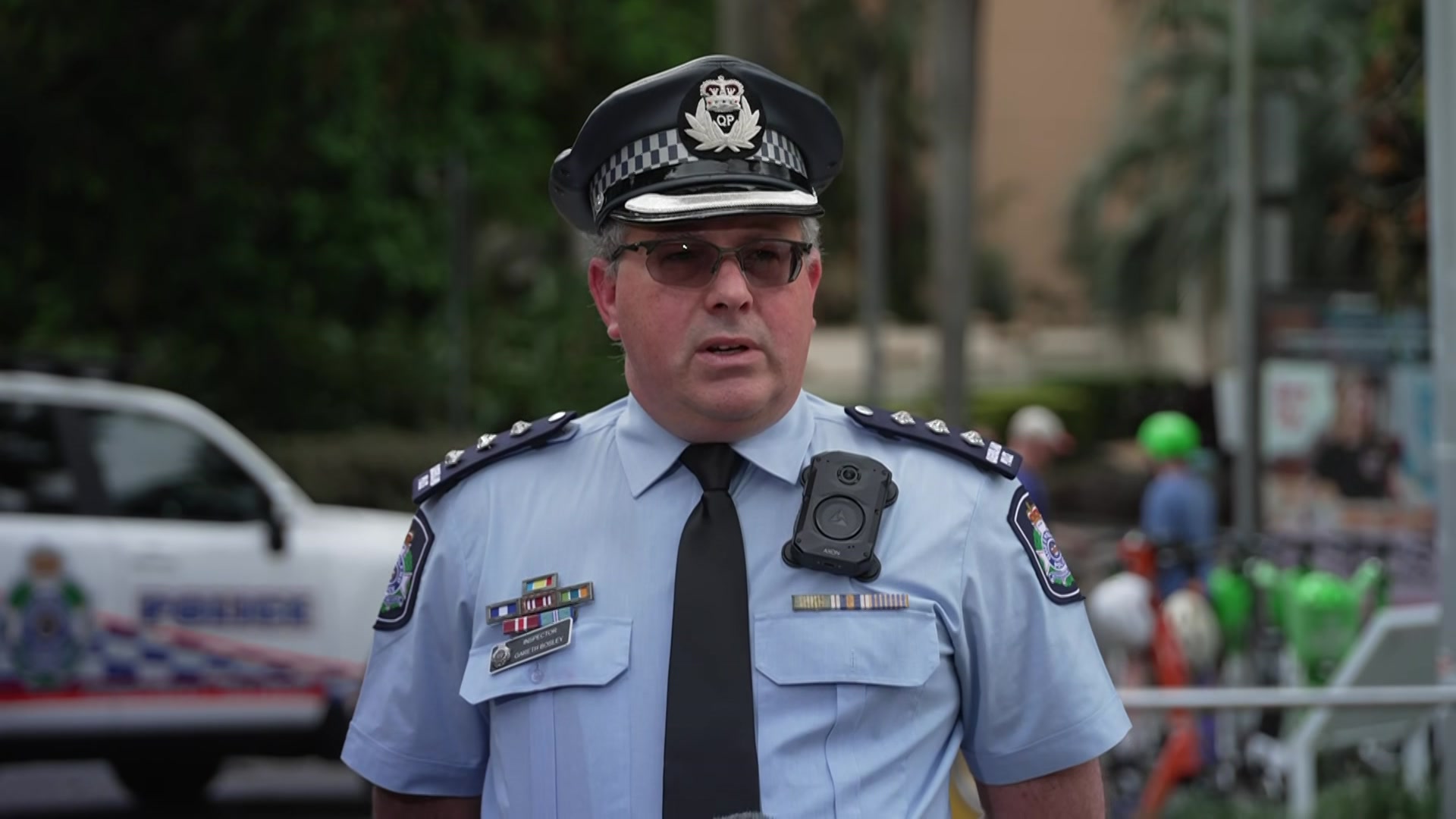 un oficial de policia 