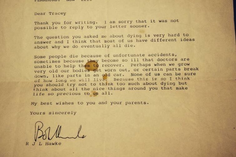 A photo of a letter from prime minister Bob Hawke adressed to Tracey Corbin
