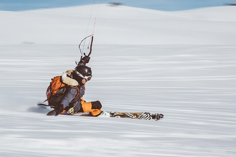 Polar adventurer Simon Goodburn kite skiing in New Zealand
