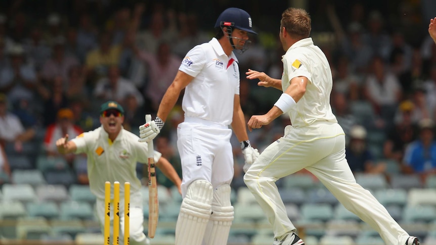 Ryan Harris bowls Alastair Cook