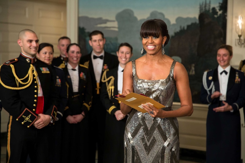 Michelle Obama presents best picture Oscar