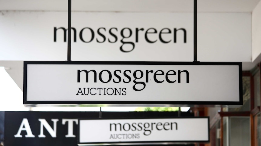 Sign on Mossgreen auction house in Armadale, Victoria.