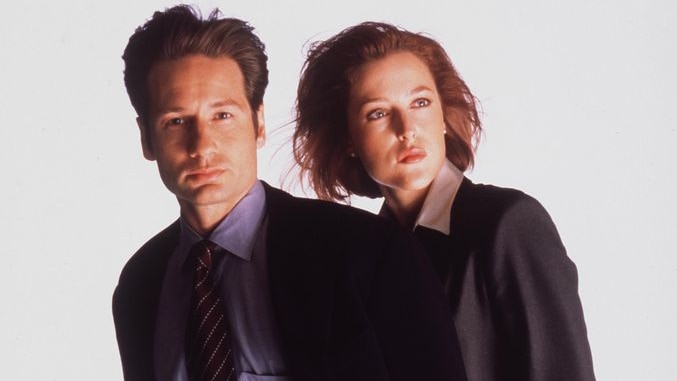 David Duchovny and Gillian Anderson in character