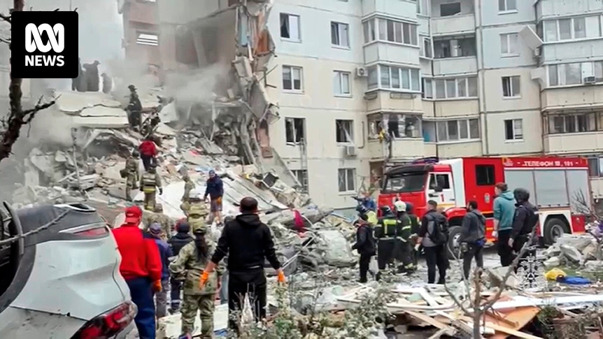 Rusya, Ukrayna'nın sınır kasabasındaki bir apartman bloğuna düzenlediği saldırıda yedi kişinin öldüğünü açıkladı