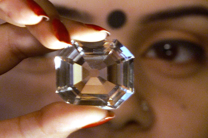 Rare, ancient and pink. The world's most valuable diamonds - BBC
