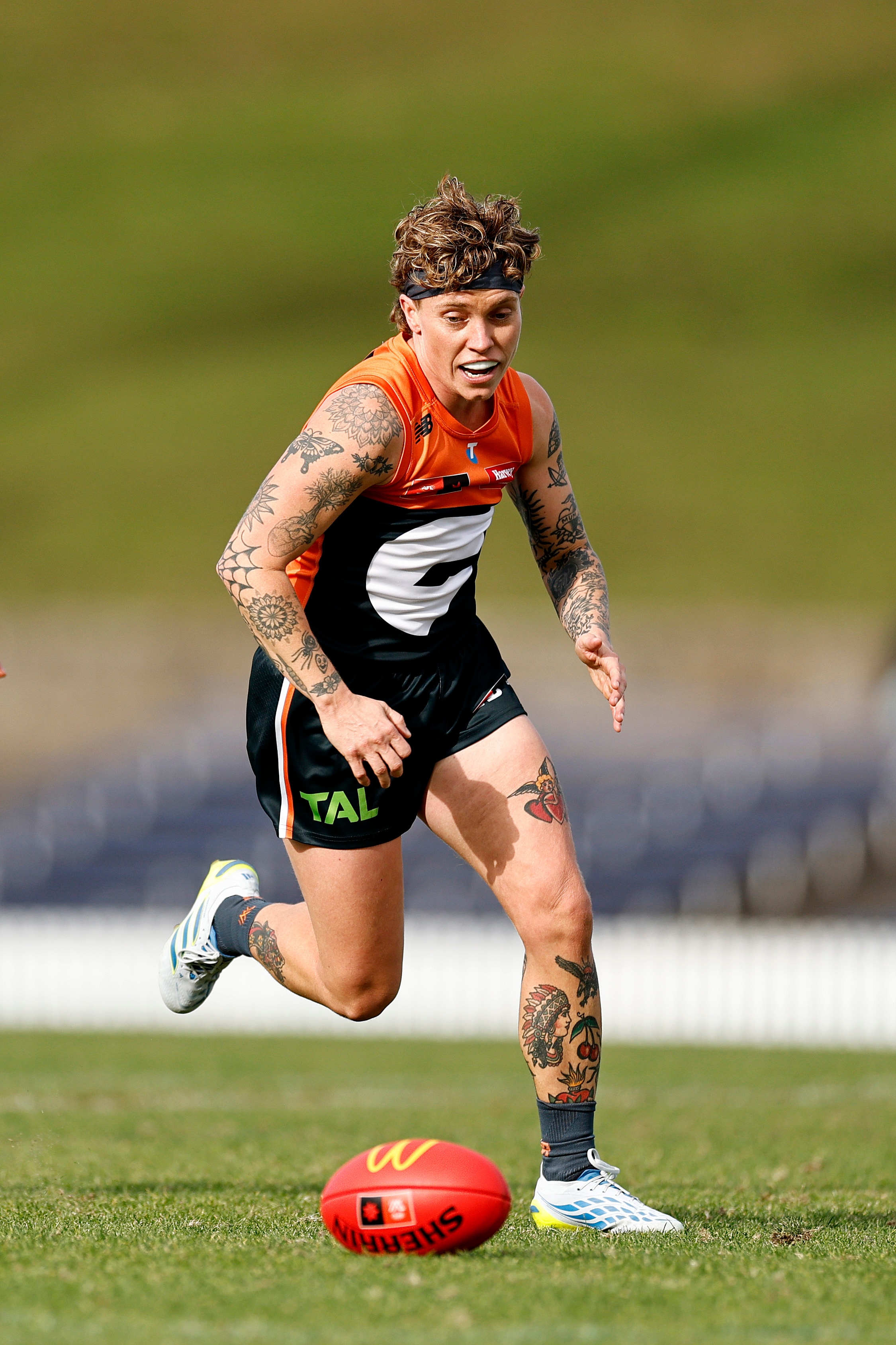 Tilly Lucas-Rodd of the Giants competes for the ball