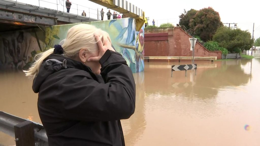 Seymour Residents Return To Flooded Homes ABC News   29a79c94e7c2b1298c663cf8540cb7a9