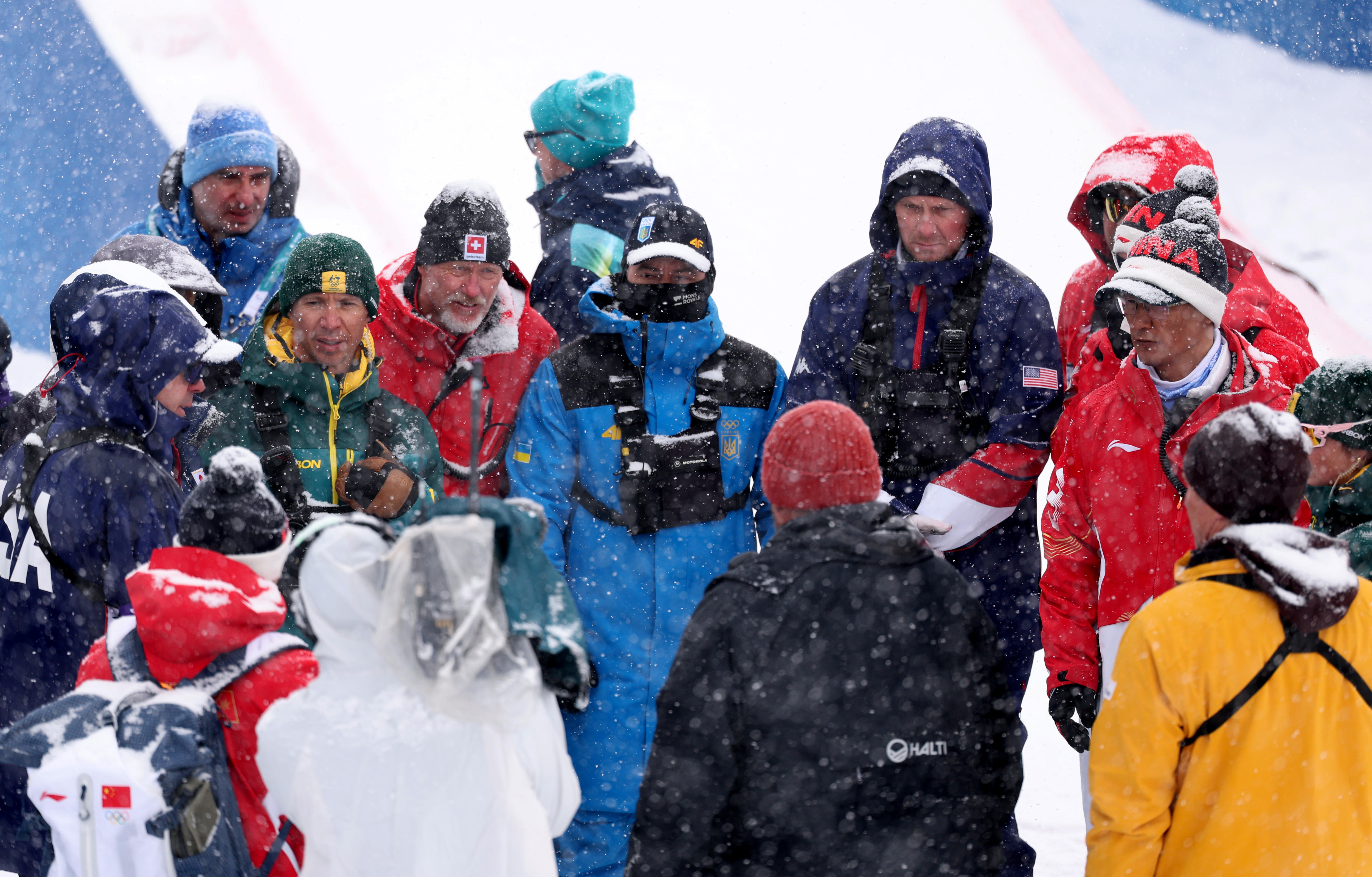 Os treinadores discutem