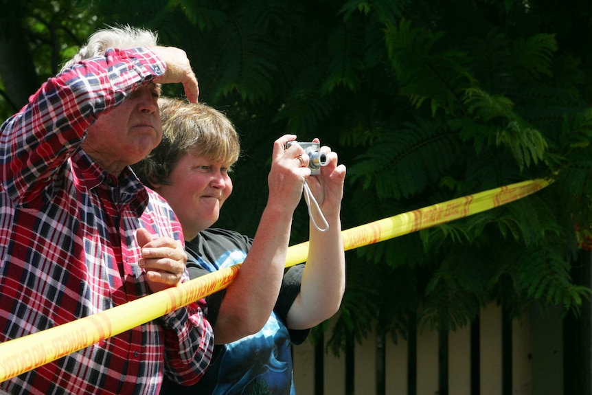 Crime scene onlookers