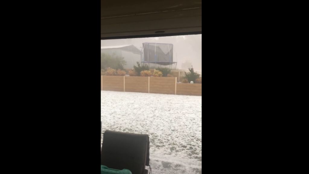 Severe storms dump rain, hail across South Australia's north - ABC News