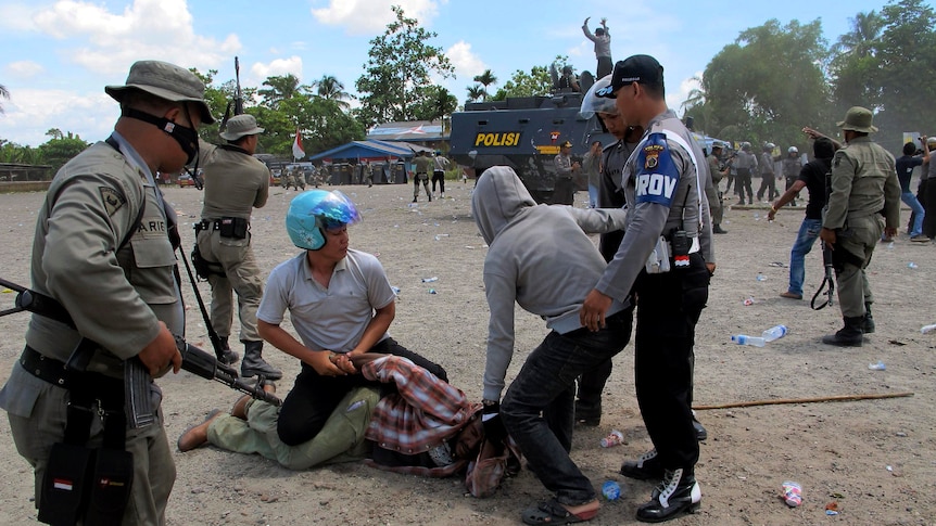 Arrests made at ceremony to commemorate the 50th anniversary of West Papua's independence.