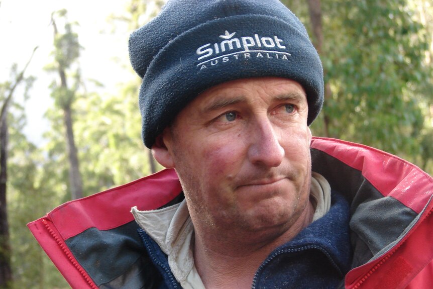 Tasmanian farmer Michael Hirst has set up an alternative  protest at the base of a long running tree-sit.