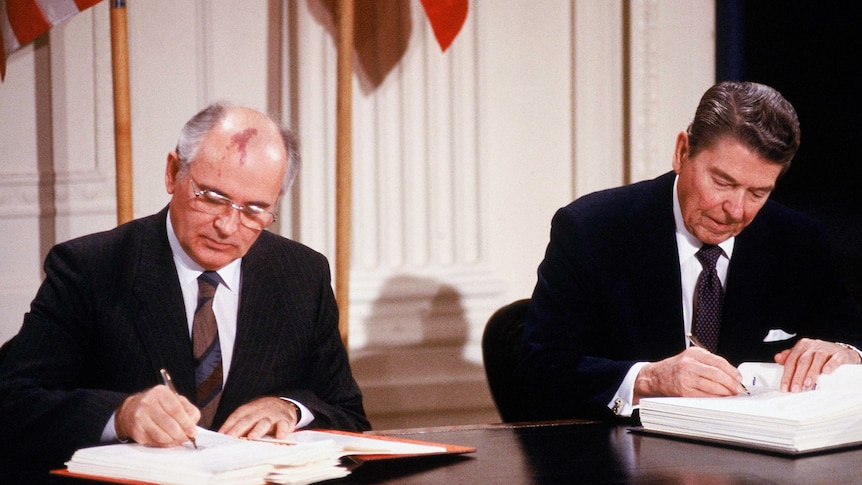 Gorbachev  and Reagan