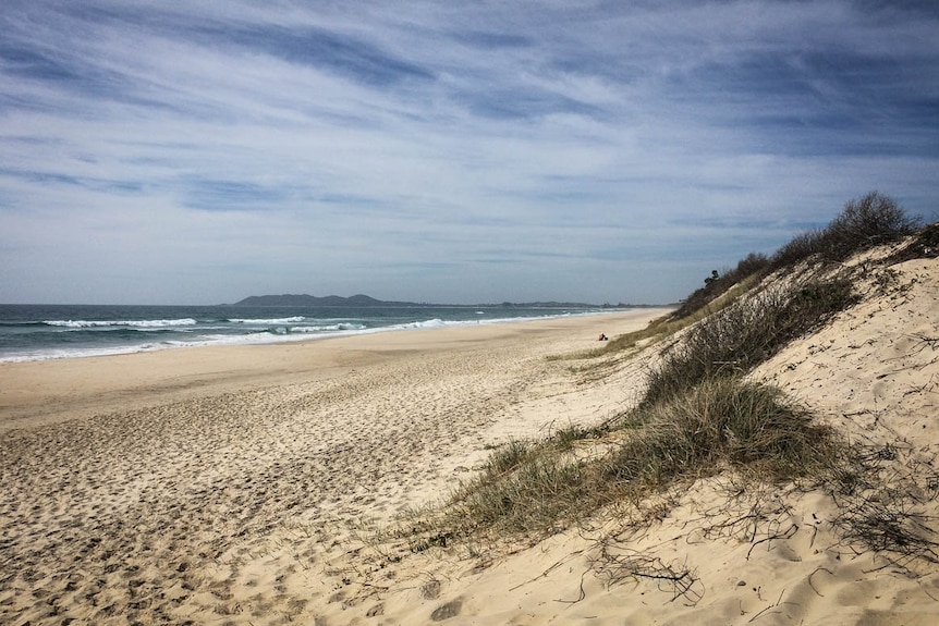 862px x 575px - Sex pests' spark calls for nude beach relocation at Byron Bay - ABC News