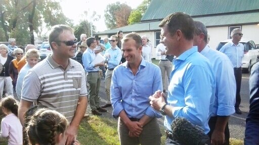 NSW Premier Mike Baird and Planning Minister Rob Stokes meeting Bulga residents in the NSW Hunter Valley.