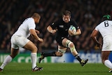 Richie McCaw running the ball for New Zealand against France